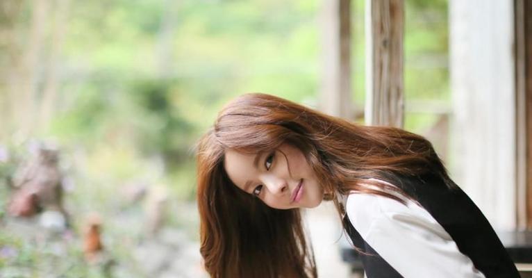 女人精神出轨的3种表现（了解女人出轨的心理及预防措施）-第3张图片-爱昵情感