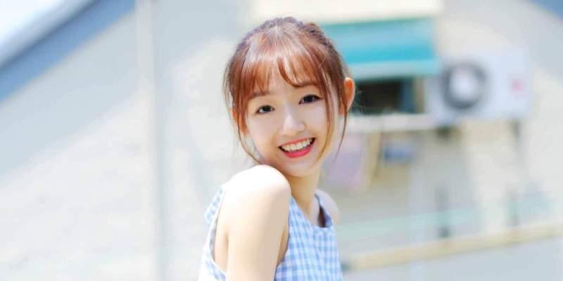 如何判断女生是否喜欢你（揭秘女生喜欢你的15个明显表现）-第1张图片-爱昵情感