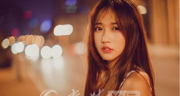 如何自然搭讪喜欢的男生（提高自信度）-第1张图片-爱昵情感