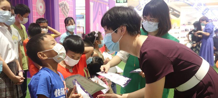 陪伴成长，关注青少年心态健康（与孩子共同探索成长之路）-第2张图片-爱昵情感