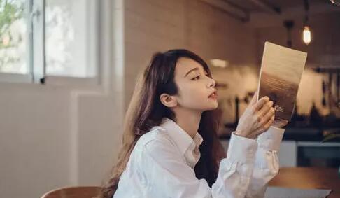 挽回爱情，重获女心（用这些方法让你成为她心中唯一）-第1张图片-爱昵情感