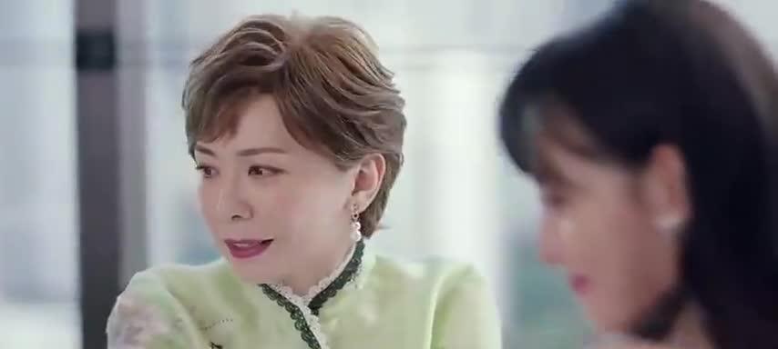 心计翻盘，女强人挽回总裁（以真心打动他）-第1张图片-爱昵情感