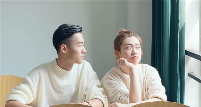 如何用聊天技巧挽回女友的心？最全攻略在这里！-第2张图片-爱昵情感