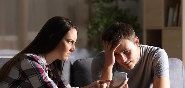 爱上已婚男人怎么办？如何处理这种复杂情感问题？-第1张图片-爱昵情感