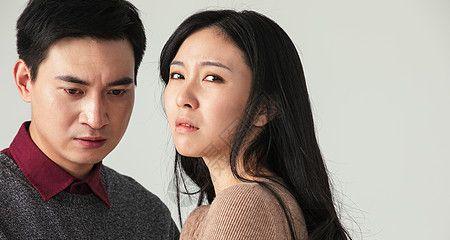 男朋友冷暴力的背后原因是什么？如何应对和解决？-第1张图片-爱昵情感