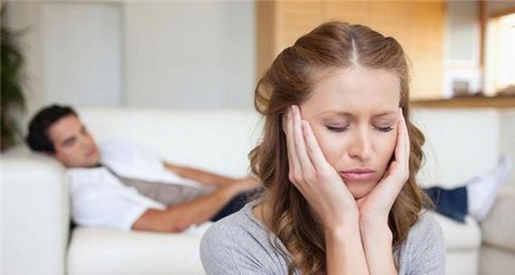 被男朋友冷暴力了怎么办？如何修复关系重归于好？-第1张图片-爱昵情感