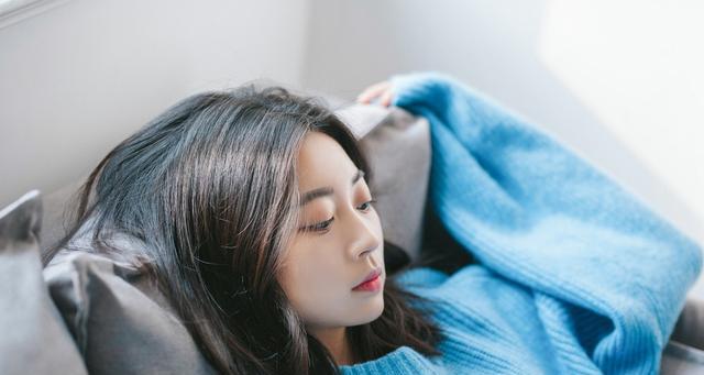 产后感情冷淡怎么办？如何改善与伴侣的关系？-第1张图片-爱昵情感