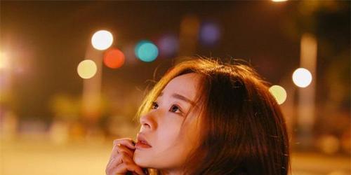 分手后挽回女友的妙招有哪些？如何有效挽回爱情？-第1张图片-爱昵情感