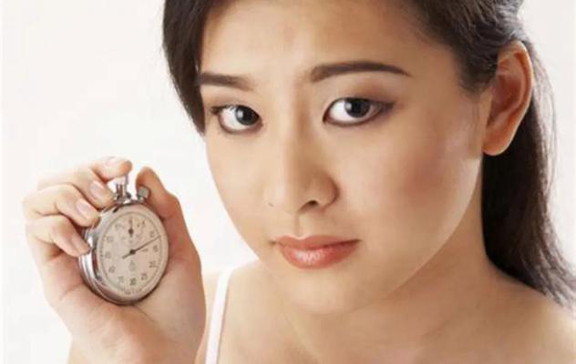 女友离过婚怎么办？如何处理感情中的信任与沟通问题？-第2张图片-爱昵情感