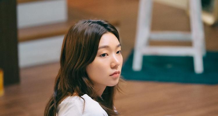 女友太现实该分手嘛？如何处理现实与感情的冲突？-第1张图片-爱昵情感