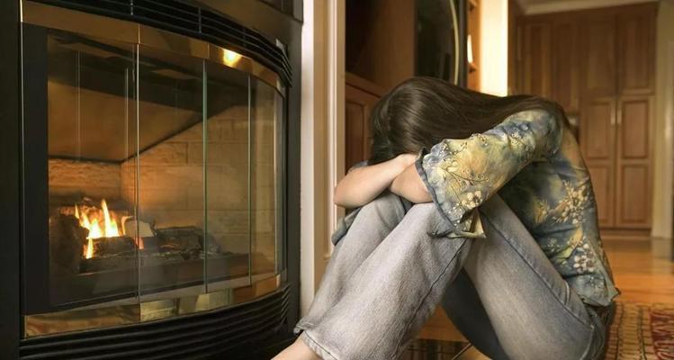 去前女友家挽回她可行吗？如何处理这种情感问题？-第1张图片-爱昵情感