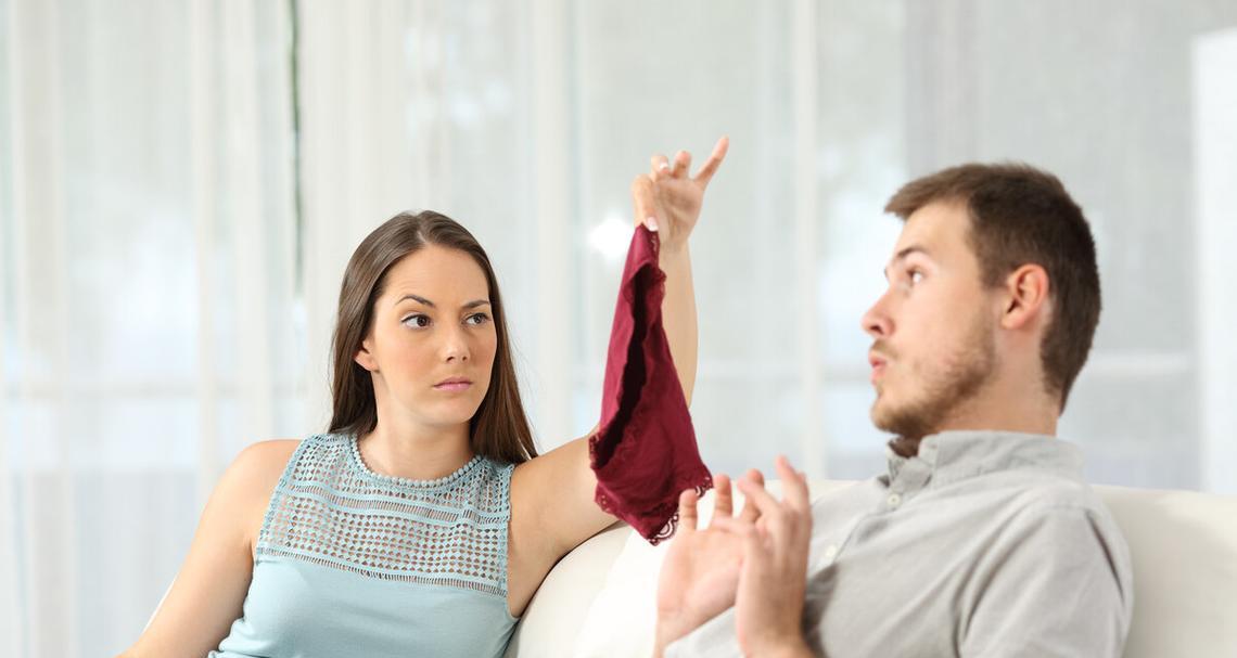 老公出轨要离婚该挽留吗？如何处理婚姻危机？-第2张图片-爱昵情感