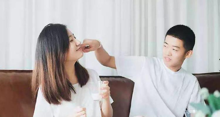 男友冷落我怎么办？挽回男人心的有效方法是什么？-第2张图片-爱昵情感