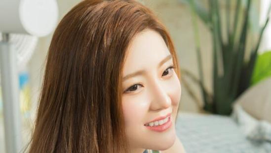 如何处理男友与其他女生的暧昧关系并找回安全感？-第1张图片-爱昵情感