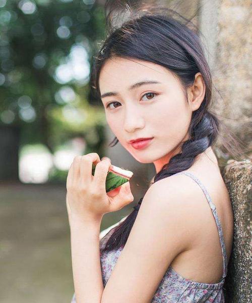 男友和别的女友搞暧昧我该和他继续交往吗？如何处理这种复杂情感问题？-第3张图片-爱昵情感