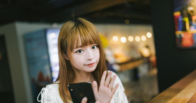 男友和女同事暧昧是不爱我了吗？如何处理这种情况？-第3张图片-爱昵情感