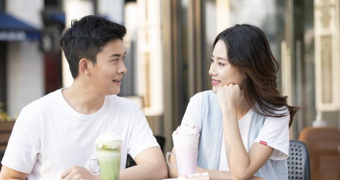 男友家庭条件不好总担心未来要不要分手？如何平衡爱情与现实？-第1张图片-爱昵情感