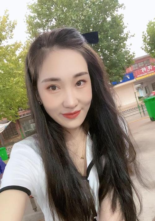 男友说配不上我我该怎么办？如何处理感情中的自卑感？-第3张图片-爱昵情感