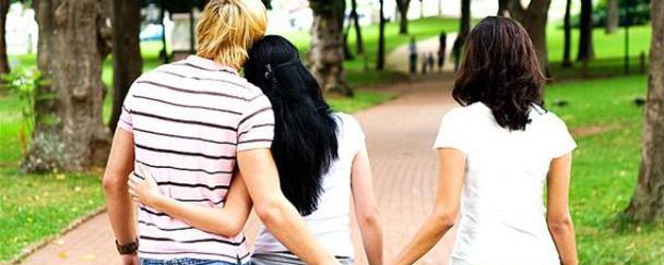 如何发现老婆出轨的迹象？聪明人如何应对婚姻危机？-第2张图片-爱昵情感