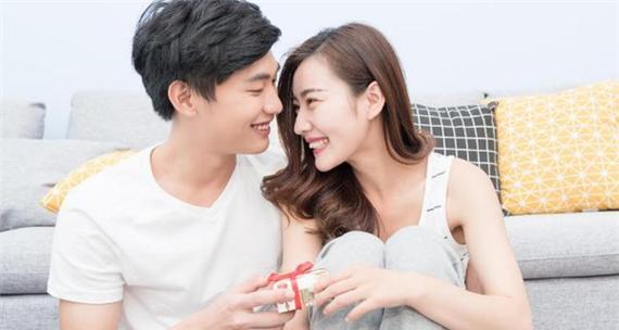 第一次相亲聊天该聊些什么好？如何留下好印象？-第1张图片-爱昵情感