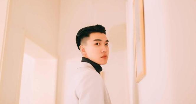 爱上比自己大二十岁的男人，我该怎么办？如何处理这种年龄差异的情感问题？-第1张图片-爱昵情感