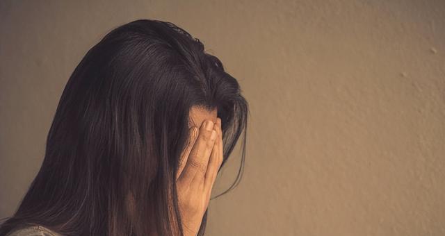 分居两地老婆有外遇怎么办？如何处理婚姻中的信任危机？-第2张图片-爱昵情感