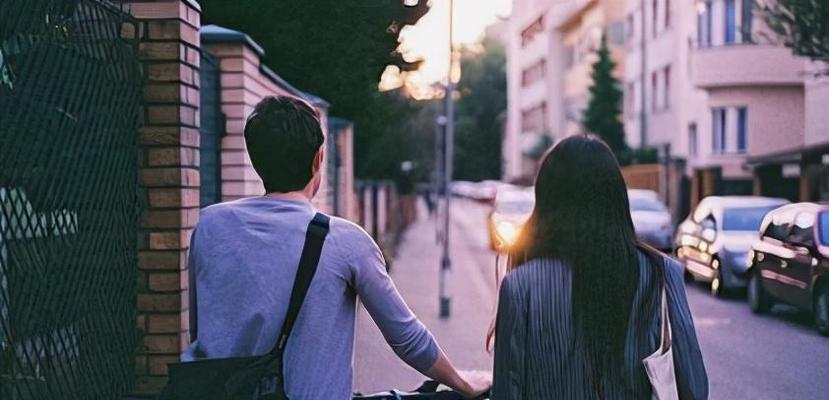 分手初期挽回男友的最佳做法是什么？-第1张图片-爱昵情感