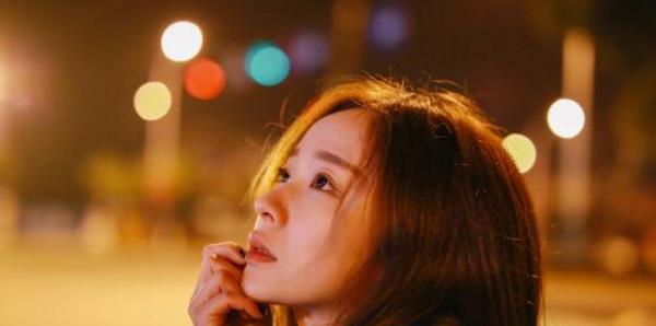 分手后后悔了怎么办？如何挽回前任的心？-第3张图片-爱昵情感