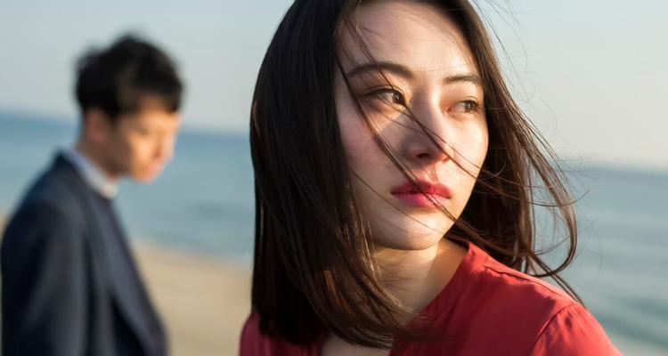 男人冷暴力是想离婚吗？如何识别和应对？-第1张图片-爱昵情感
