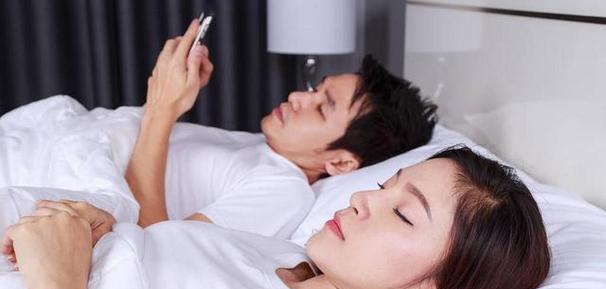 男人为何离不开情人？揭秘五大原因背后的真相？-第3张图片-爱昵情感