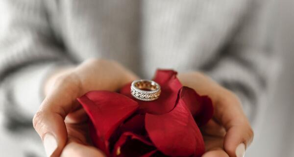 男人为什么不想和你结婚？如何解决婚姻恐惧症？-第2张图片-爱昵情感