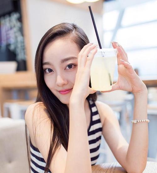 男人为什么都喜欢熟女呢？熟女魅力的真正原因是什么？-第3张图片-爱昵情感