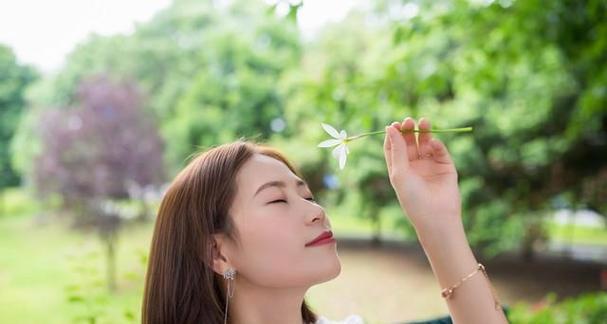 男人一般喜欢什么样的女人？如何成为他们心中的理想型？-第1张图片-爱昵情感