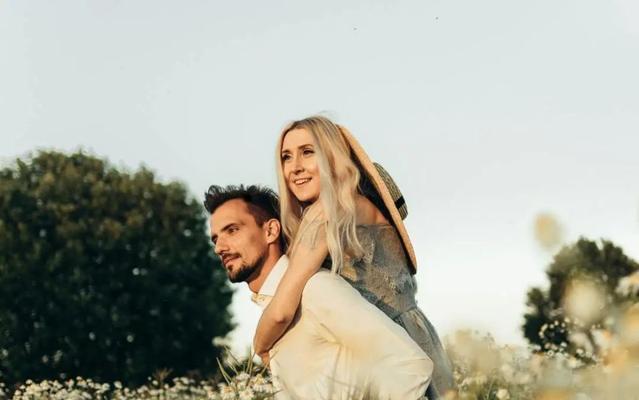 夫妻冷战最好的解决方法是什么？如何有效化解夫妻间的冷战？-第3张图片-爱昵情感