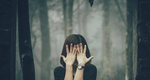 如何挽回妈宝的心态？有效沟通与独立性培养的策略是什么？-第3张图片-爱昵情感
