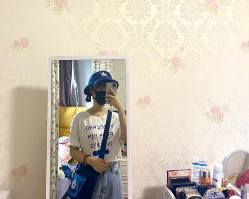 如何通过穿搭挽回男友的心？微胖女生的时尚指南是什么？-第2张图片-爱昵情感