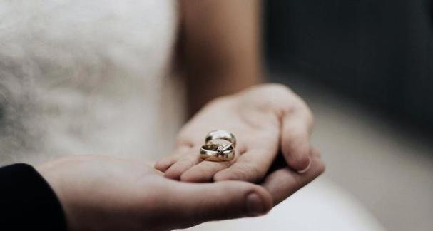 婚姻被抱怨了怎么挽回？有效沟通和改变的策略是什么？-第2张图片-爱昵情感