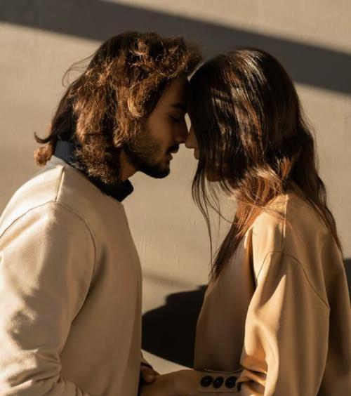 如何挽回因家暴而离婚的妻子？挽回过程中应注意哪些问题？-第3张图片-爱昵情感