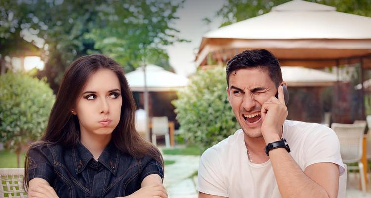 老婆出轨后几天去挽回最合适？如何有效沟通修复关系？-第1张图片-爱昵情感