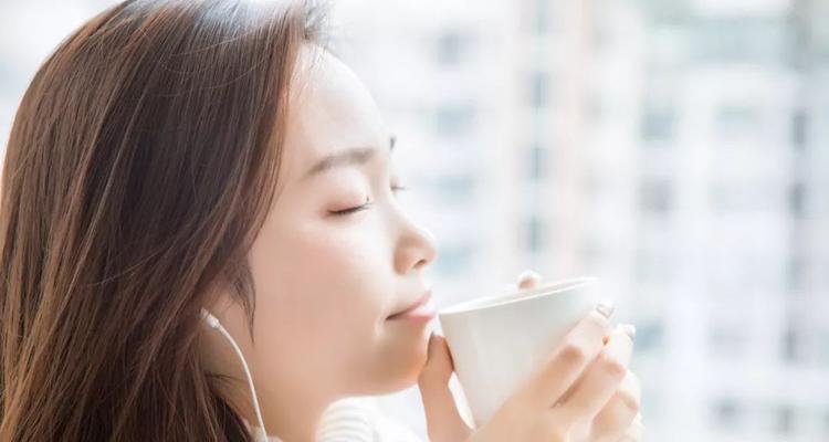 二婚女人的心理状态是怎样的？她们面临哪些常见问题？-第1张图片-爱昵情感