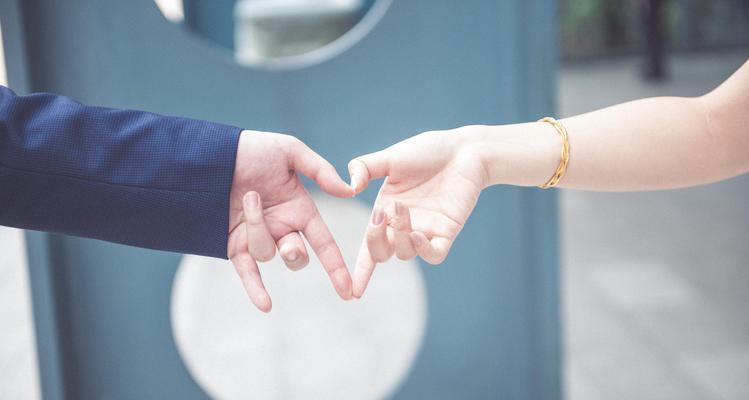 分手后如何逆袭挽回男友？有效策略是什么？-第2张图片-爱昵情感