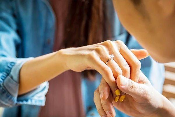 如何挽救婚姻？掌握这些方法让爱情重燃！-第1张图片-爱昵情感